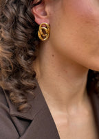 Circle bond oorbellen