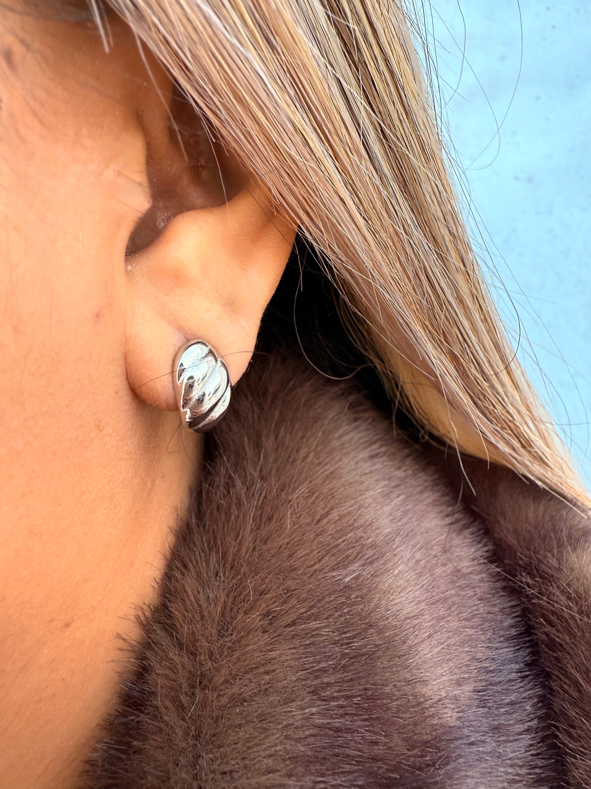 Crescent curve oorbellen