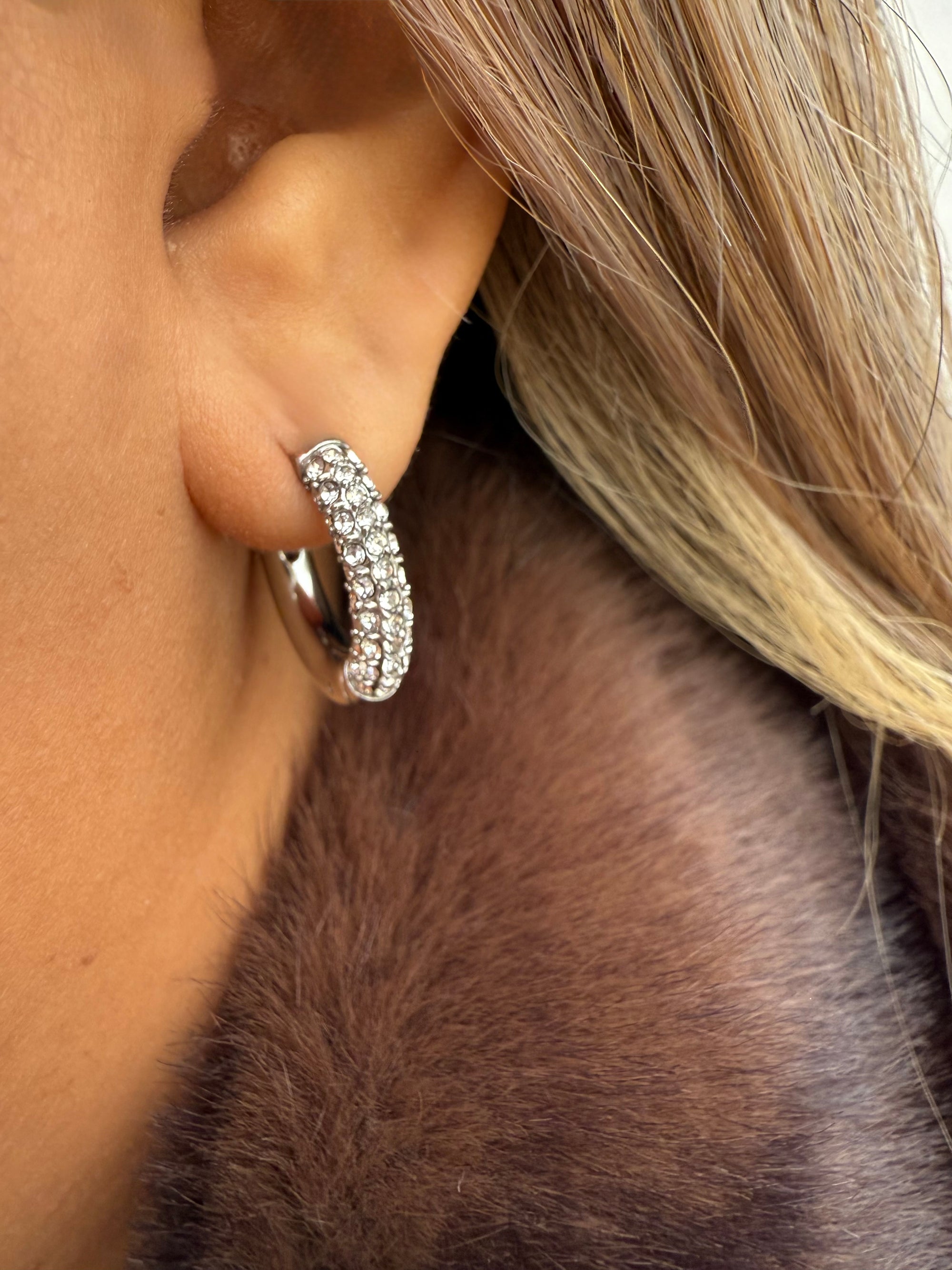 Delicate balance oorbellen