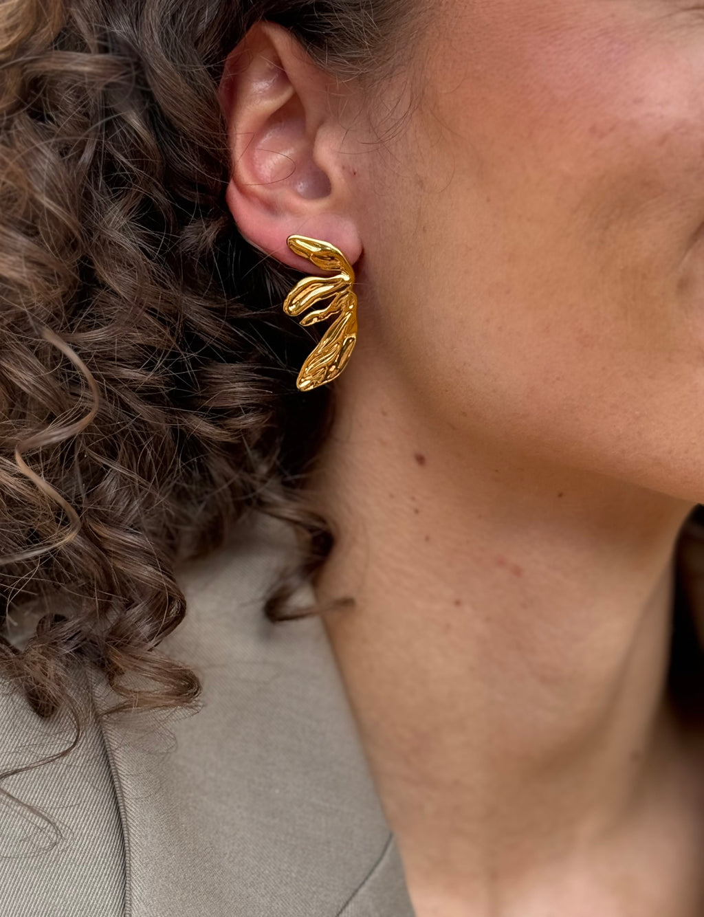 Golden leaf oorbellen